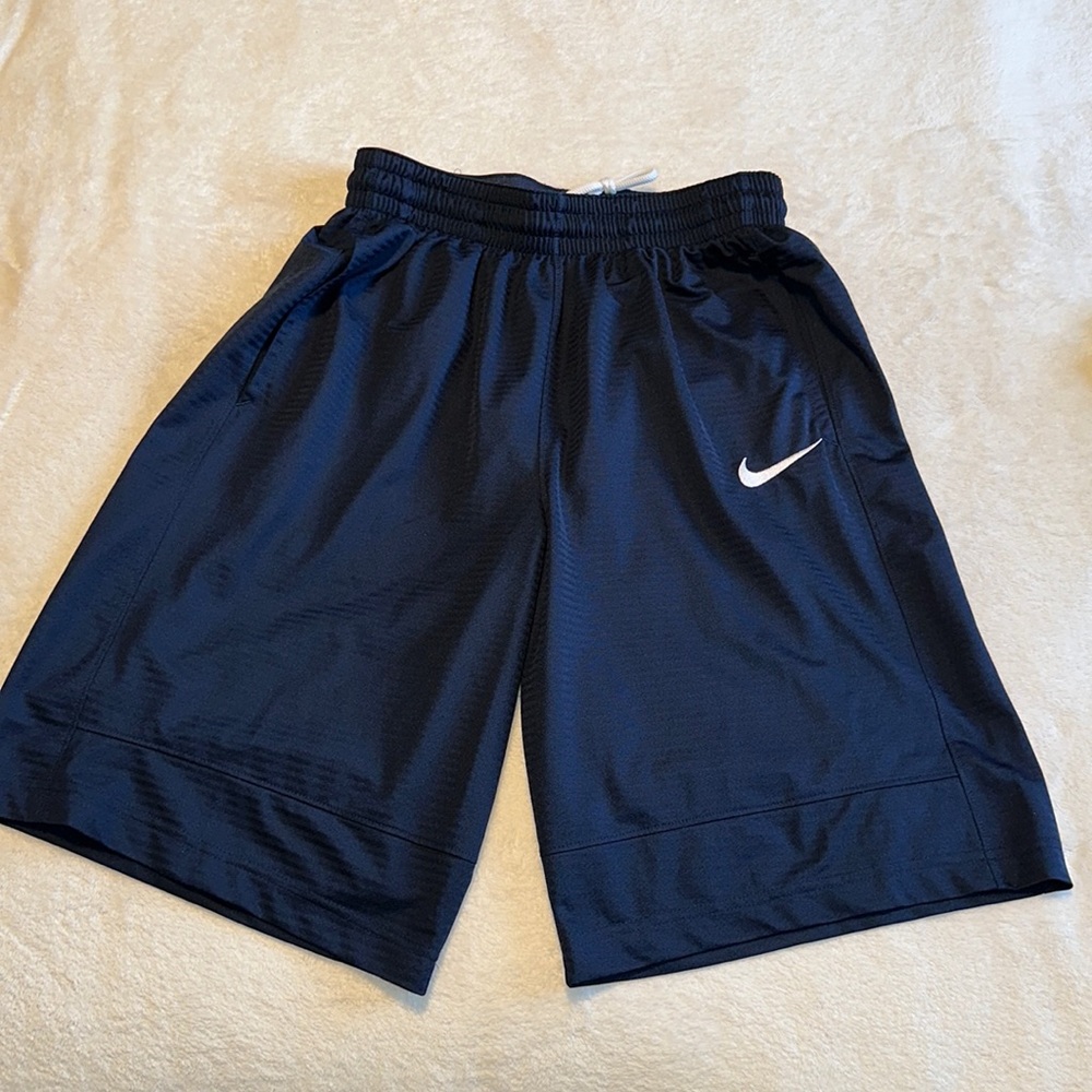 Nike mens dri-fit loose navy athletic shorts size medium